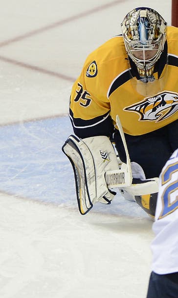 Berglund's 2 goals lead Blues over Predators 4-1